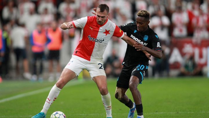Remíza mezi týmy Slavia a Plzeň, která udržuje Viktoria na důležitém druhém místě na hřišti mistra.